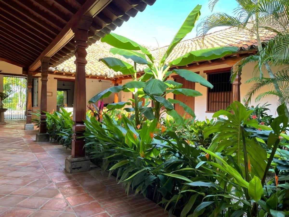 Karakali Boutique Hotel Mompos Luaran gambar
