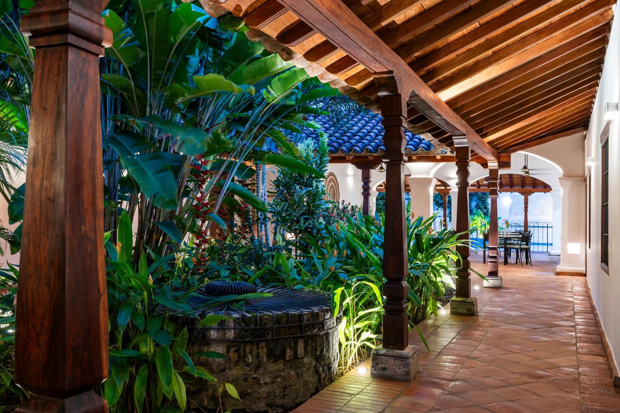 Karakali Boutique Hotel Mompos Luaran gambar